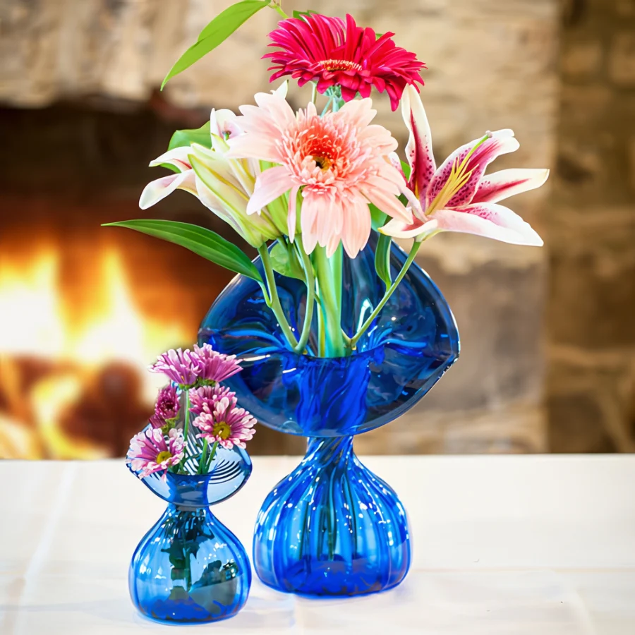 Hand Blown Cobalt Jack-in-Pulpit Vase - Image 2