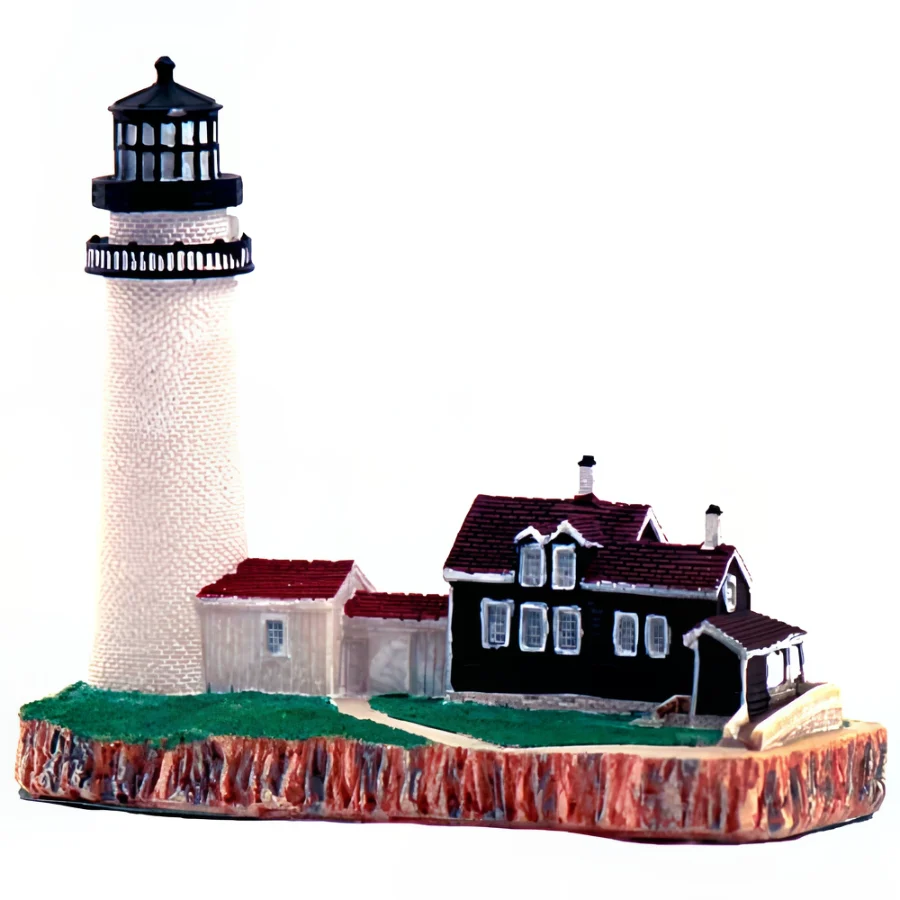 Highland Lighthouse Sculpture - Image 3